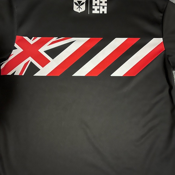 Hawaii’s Finest Black and Red Graphic T-Shirt - Picture 5 of 7